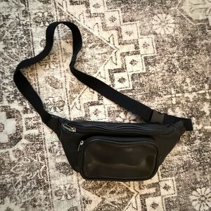 Belt bag Fanny pack black adjustable strap multi compartment